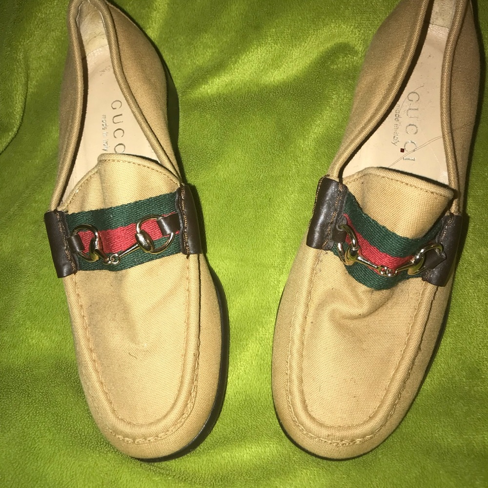 *24 hrs only*.  ⭐️SALE⭐️Vintage Gucci Tan loafers